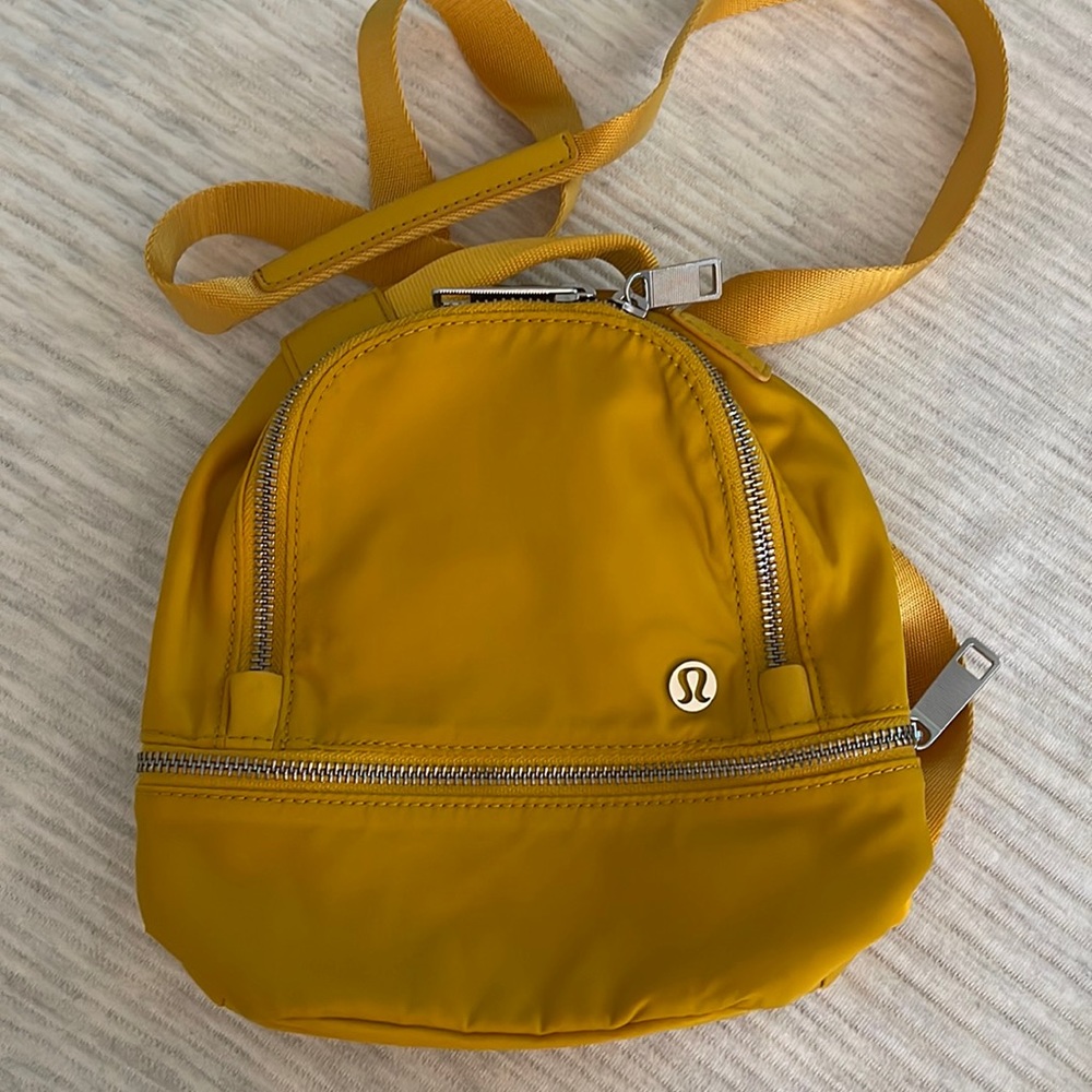 lululemon athletica city adventurer Crossbody Bag